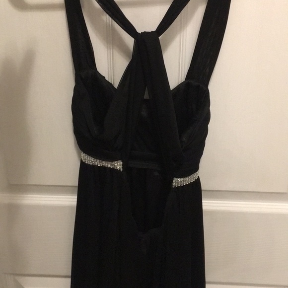 Black formal dress - Picture 3 of 3